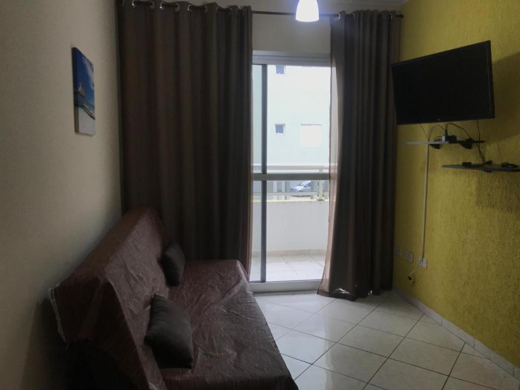 Apartamento com Varanda